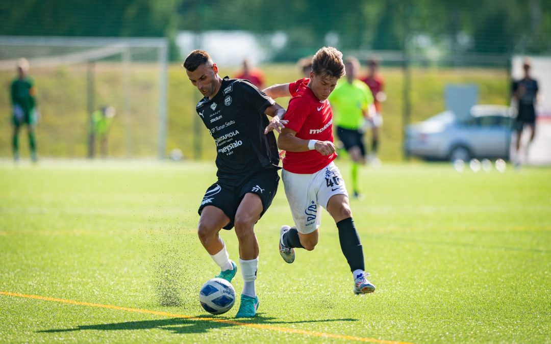 Urheilukaupunki Joensuu Otteluraportti: Unelma Veikkausliigapaikasta säilyi elossa: JIPPO-SalPa 3-0 (0-0)